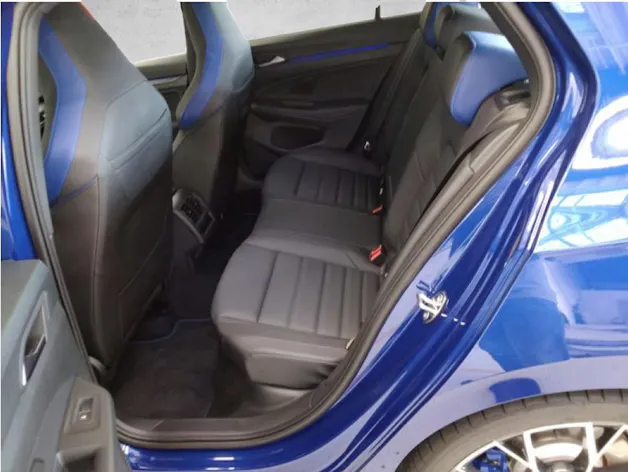 VW Golf VIII 2.0 TSI R DSG 4motion R- Performace*5J Garantie*8- Fach Räder*Leder*Akrapovic*Pano*