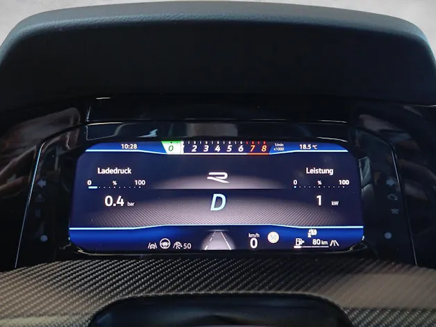VW Golf VIII 2.0 TSI R DSG 4motion R- Performace*5J Garantie*8- Fach Räder*Leder*Akrapovic*Pano*