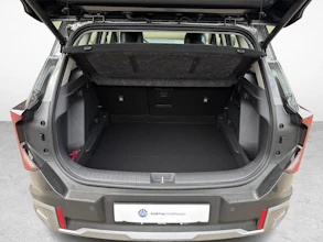 https://vehicle.imgix.net/4424071/4e60be4c-b073-44a3-8e75-1a1ae968c9ec.jpg