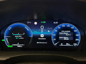 https://vehicle.imgix.net/4424074/35af2b46-1011-4221-bcd3-3909bbdc74b9.jpeg
