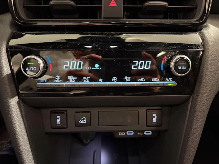 Fahrzeugbild TOYOTA YARIS CROSS