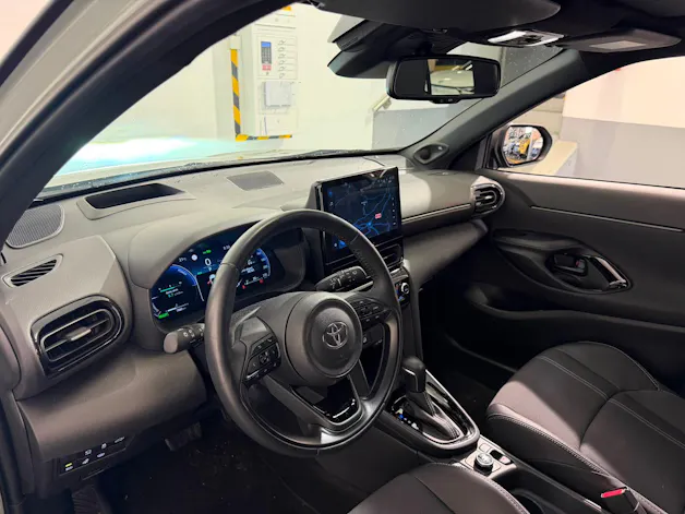 Toyota Yaris Cross 1.5 VVT-i HSD Premiere Edition AWD-i