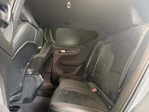 https://vehicle.imgix.net/4424112/1401f301-ae4a-4b56-82a8-866d41ff1cb6.jpg