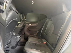 immagine del veicolo VOLVO XC40 2.0 B4 MH R-Design AWD - Pedane laterali e garanzia estesa a 7 anni inclusa