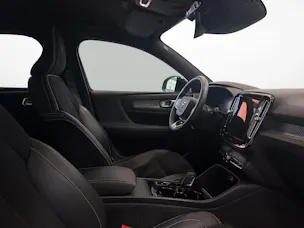VOLVO XC40 2.0 B4 MH R-Design AWD - Pedane laterali e garanzia estesa a 7 anni inclusa