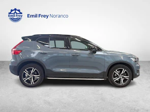 immagine del veicolo VOLVO XC40 2.0 B4 MH R-Design AWD - Pedane laterali e garanzia estesa a 7 anni inclusa