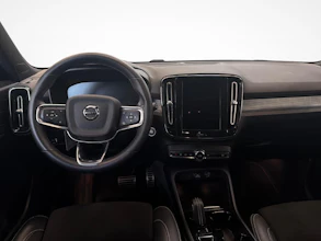 https://vehicle.imgix.net/4424112/7668aca8-280d-4d31-b5b3-e508062ec103.jpg