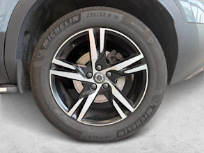 https://vehicle.imgix.net/4424112/8e13a745-7691-4637-878e-5b65a8d4687d.jpg