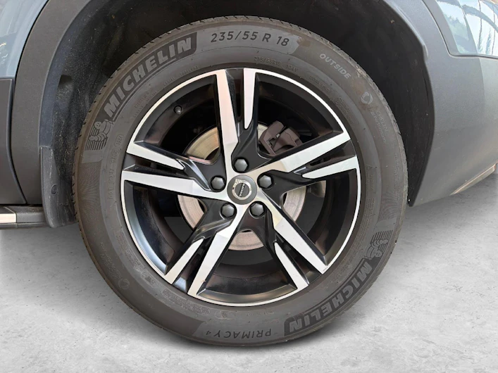 immagine del veicolo VOLVO XC40