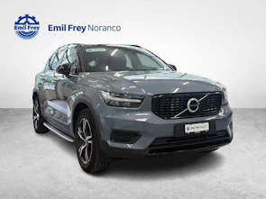 immagine del veicolo VOLVO XC40 2.0 B4 MH R-Design AWD - Pedane laterali e garanzia estesa a 7 anni inclusa