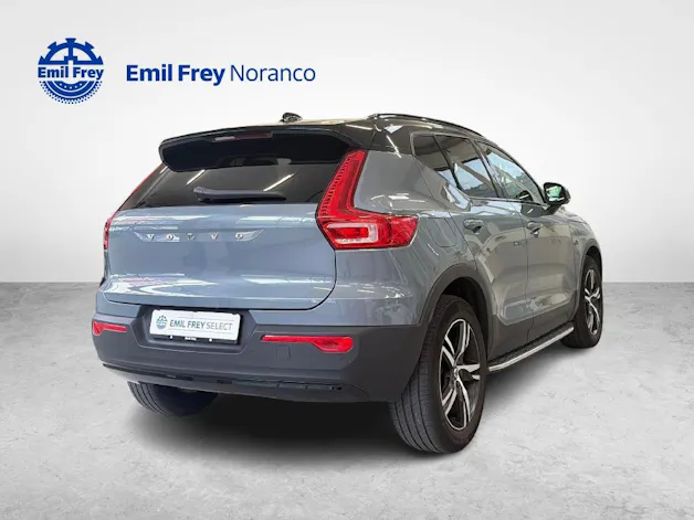 VOLVO XC40 2.0 B4 MH R-Design AWD - Pedane laterali e garanzia estesa a 7 anni inclusa
