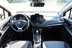 Suzuki S-Cross 1.4 T Compact+ Hybrid
