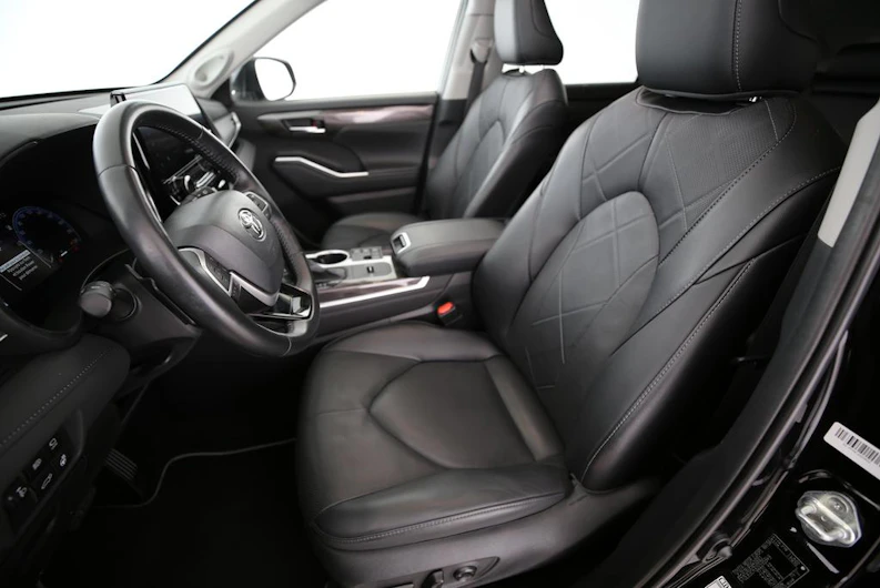 Fahrzeugbild TOYOTA Highlander