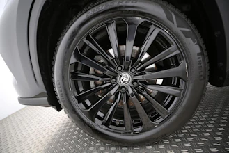https://vehicle.imgix.net/4424124/4d10f3fd-4172-4c7d-b683-d1e96ad0fef6.jpg