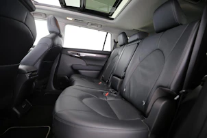 Fahrzeugbild TOYOTA Highlander 2.5 HSD Premium