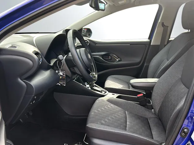 Toyota Yaris 1.5 VVT-i HSD Trend