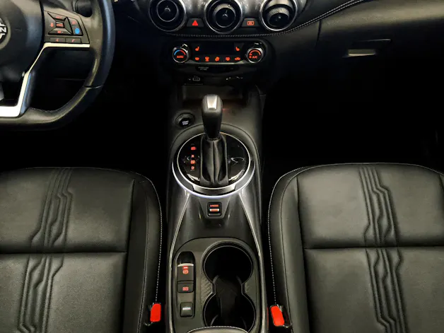 NISSAN Juke 1.6 Hybrid Tekna