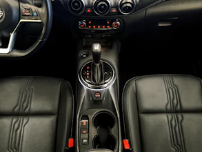 https://vehicle.imgix.net/4424138/4a6c338c-a6cb-4bf1-9685-a12d664b755d.jpg