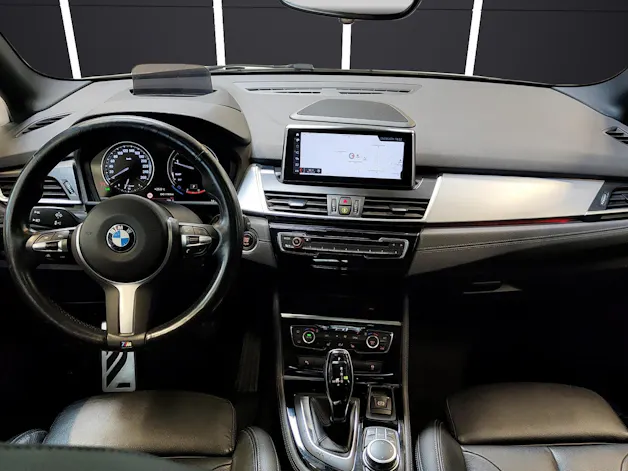 BMW 220d xDrive Active Tourer MFK 20.08.2026 M SPORT PANORAMA GLASDACH