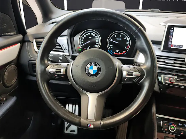 BMW 220d xDrive Active Tourer MFK 20.08.2026 M SPORT PANORAMA GLASDACH