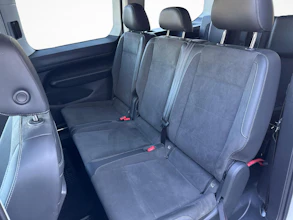 https://vehicle.imgix.net/4424209/c0b4ce1c-de4f-49e4-959d-6d08d8ae5f0d.jpg