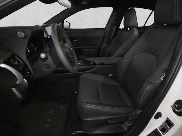 Lexus UX 300h F-Line
