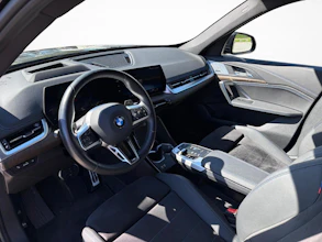 https://vehicle.imgix.net/4424331/7e54792c-fee6-49bb-ad57-d311dc8fc717.jpg