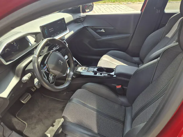 Peugeot 208 e-GT 50 kWh