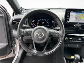 Fahrzeugbild TOYOTA Yaris Cross 1.5 VVT-i HSD Adventure AWD-i