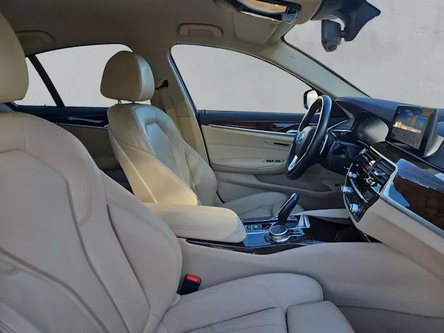 BMW 520d Sport Line xDrive G30 (CH)