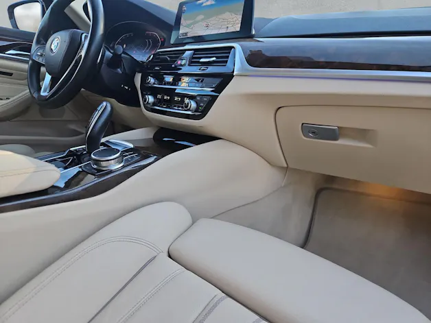 BMW 520d Sport Line xDrive G30 (CH)