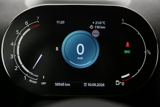 https://vehicle.imgix.net/4424451/f9eee0ec-7b22-43cb-b244-d2447eaeb626.jpg