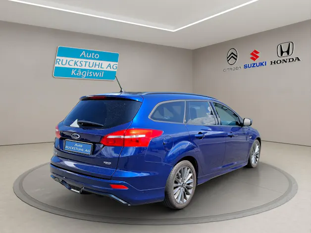 Ford Focus Station Wagon 1.5 TDCi 120 ST-Line