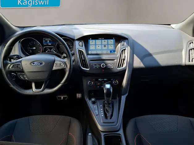 Ford Focus Station Wagon 1.5 TDCi 120 ST-Line