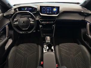 PEUGEOT 2008 e-GT