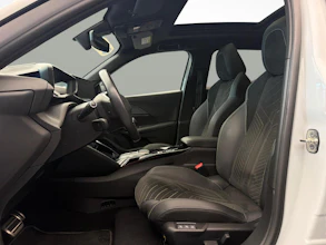 https://vehicle.imgix.net/4424504/6c2135f2-7624-46b0-91b4-c37cfb6af8f3.jpg
