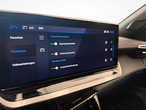https://vehicle.imgix.net/4424504/8e8002c7-6af9-41d4-8a3a-e1ee23fe950d.jpg