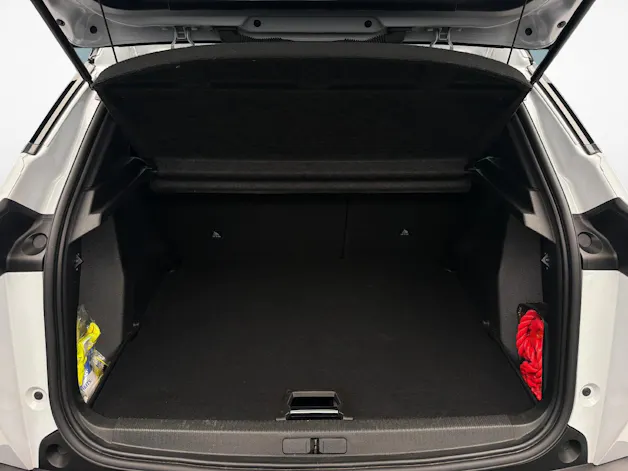 PEUGEOT 2008 e-GT