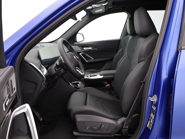 image du véhicule BMW iX1
