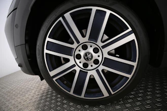https://vehicle.imgix.net/4424571/70905cc1-b161-42de-8d90-b5b5e46cc972.jpg