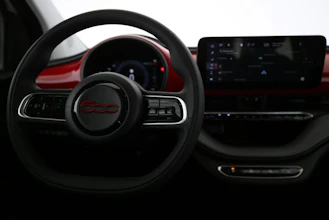 https://vehicle.imgix.net/4424632/665d1f40-b313-4915-aff8-0af5591e2766.jpg