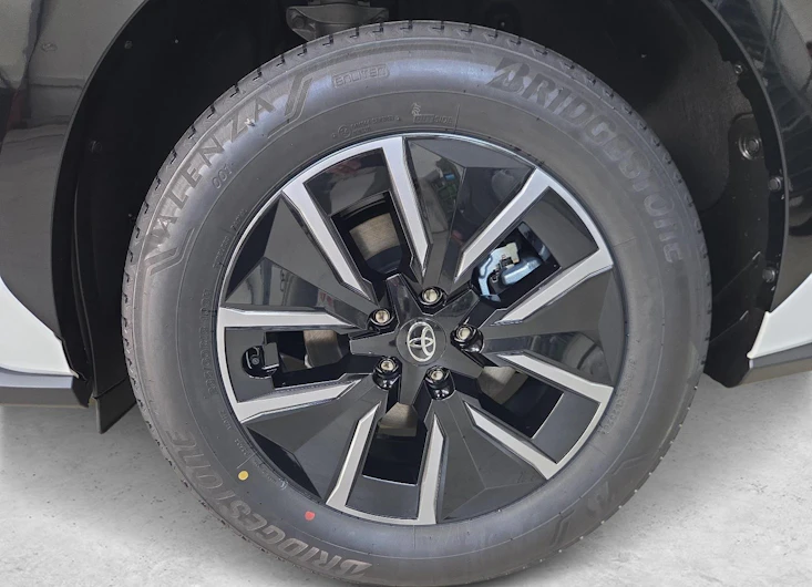 Fahrzeugbild TOYOTA BZ4X