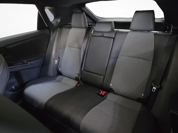 Fahrzeugbild TOYOTA BZ4X
