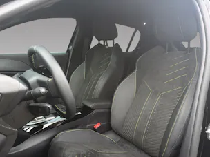 PEUGEOT 208 1.2 Hybrid 145 GT Exclusive