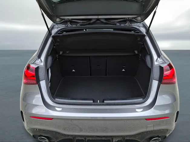 Mercedes-Benz A 250 AMG Line 4m