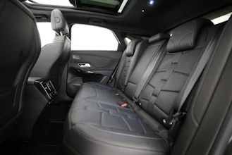 https://vehicle.imgix.net/4424701/9a92f15b-cc32-47b3-a6b9-64e5877d6c08.jpg