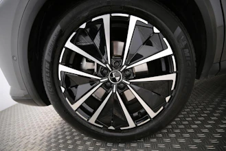 https://vehicle.imgix.net/4424701/c82360f5-31d9-47a9-829d-582ab3ebc000.jpg