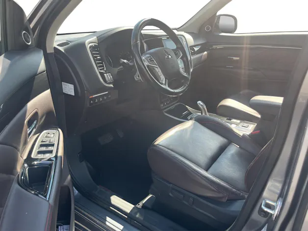 Mitsubishi Outlander 2.0 PHEV Diamond Anniversary