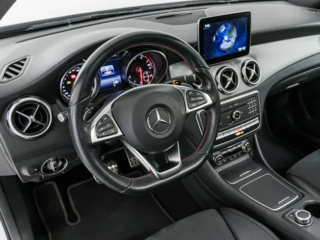 Mercedes-Benz GLA 250 4MATIC