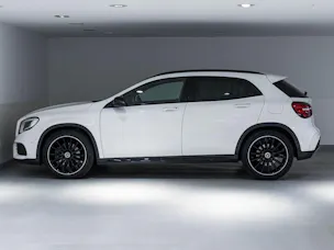 MERCEDES-BENZ GLA 250 4MATIC